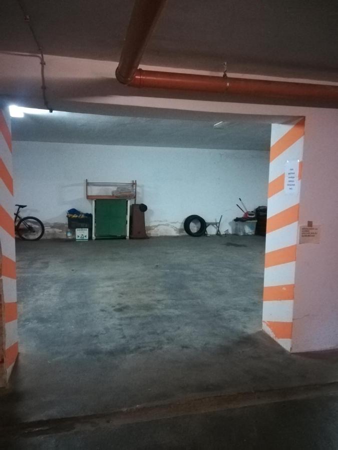 Viola Family Apartman Free Parking Pécs Kültér fotó