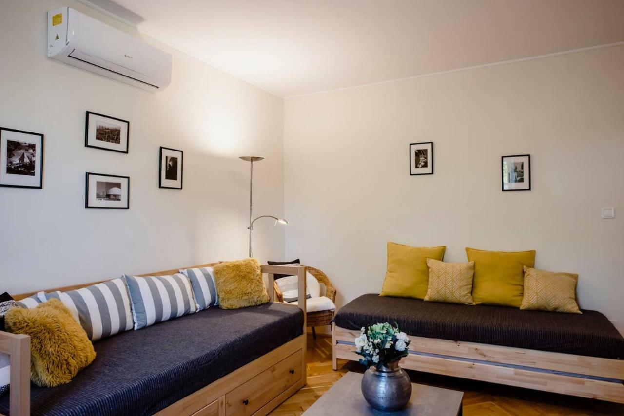 Viola Family Apartman Free Parking Pécs Kültér fotó
